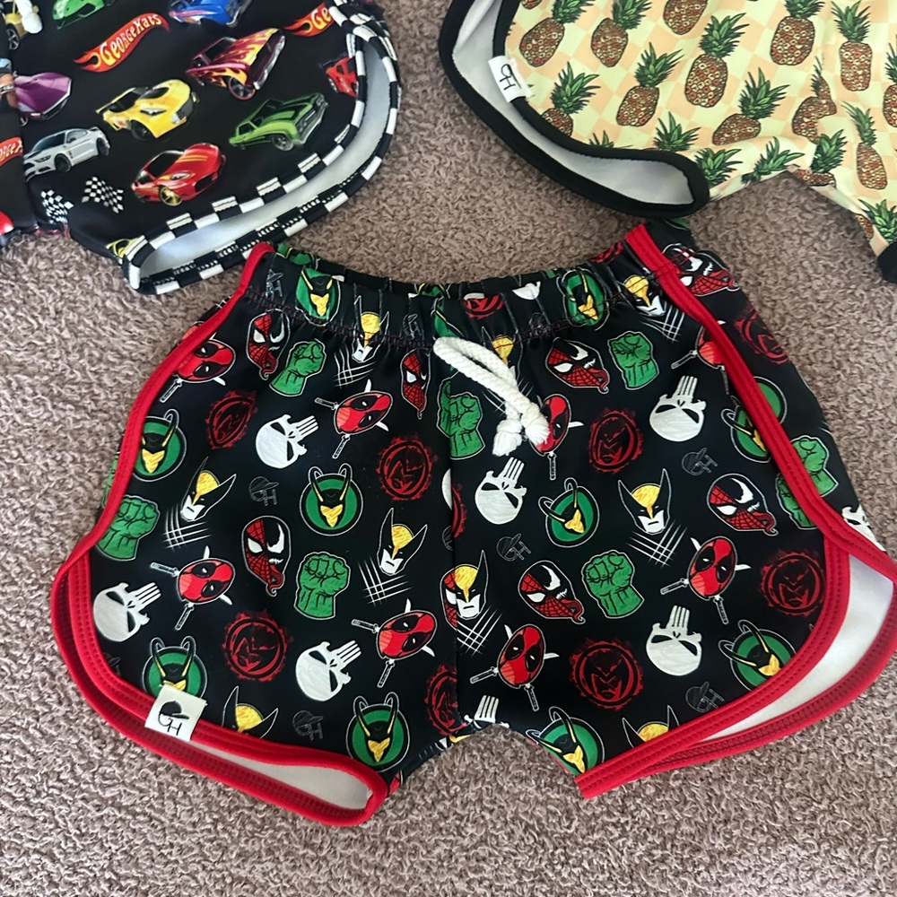 Black and Red Graphic Print Shorts